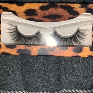 Mink lashes